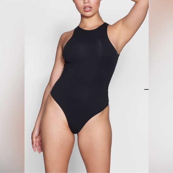 Skims Fits Everybody High Neck Bodysuit in Black Women’s Size Large - Picture 3 of 10